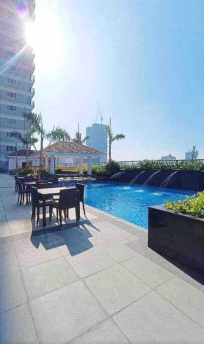 Chen'S Cozy 2Bedroom @ Coast Residences Manila Bagian luar foto