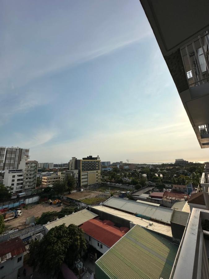 Chen'S Cozy 2Bedroom @ Coast Residences Manila Bagian luar foto